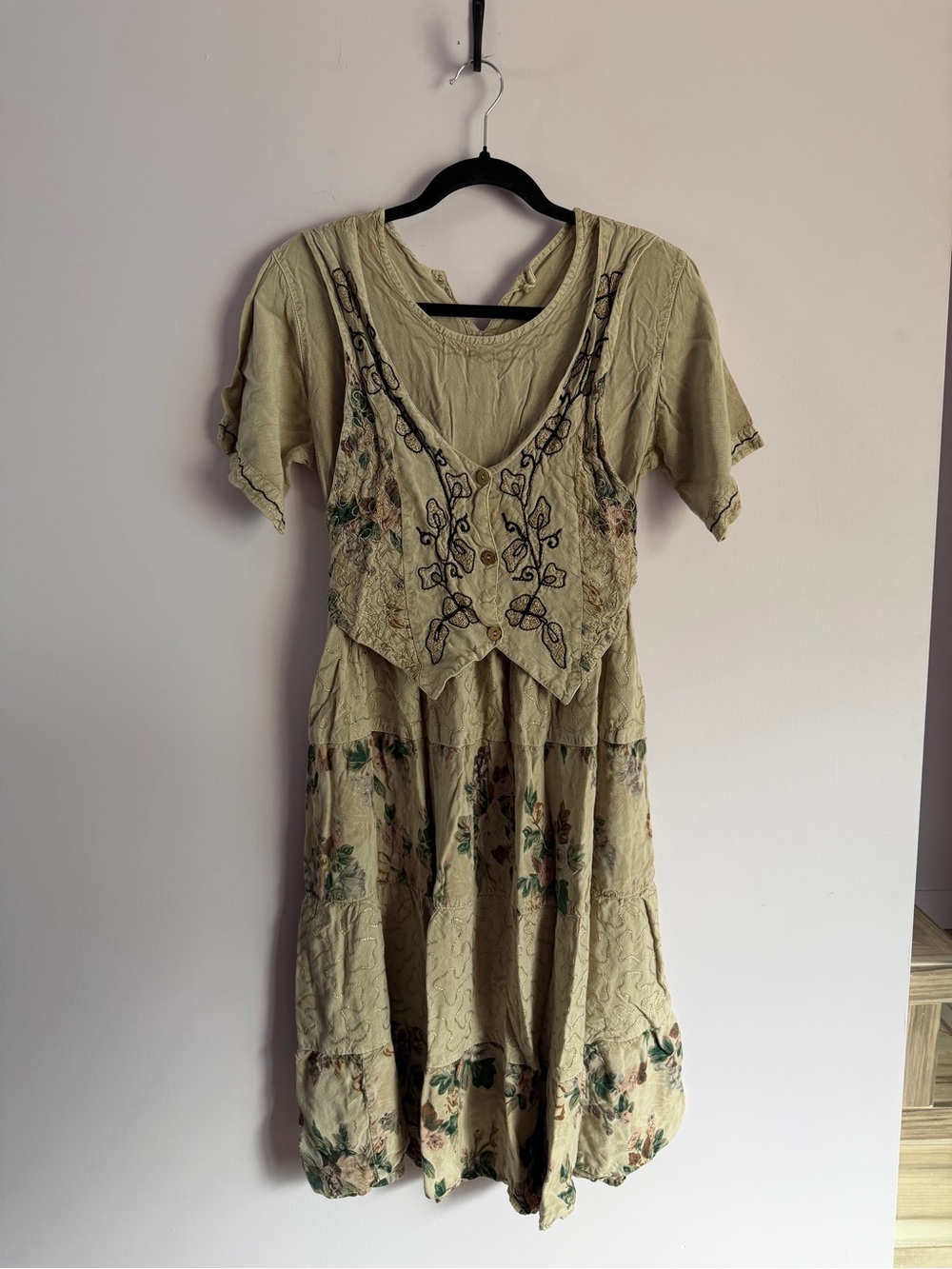 Vintage 90's Boho Taupe Floral Vest Embroidered Dress Tie Back M